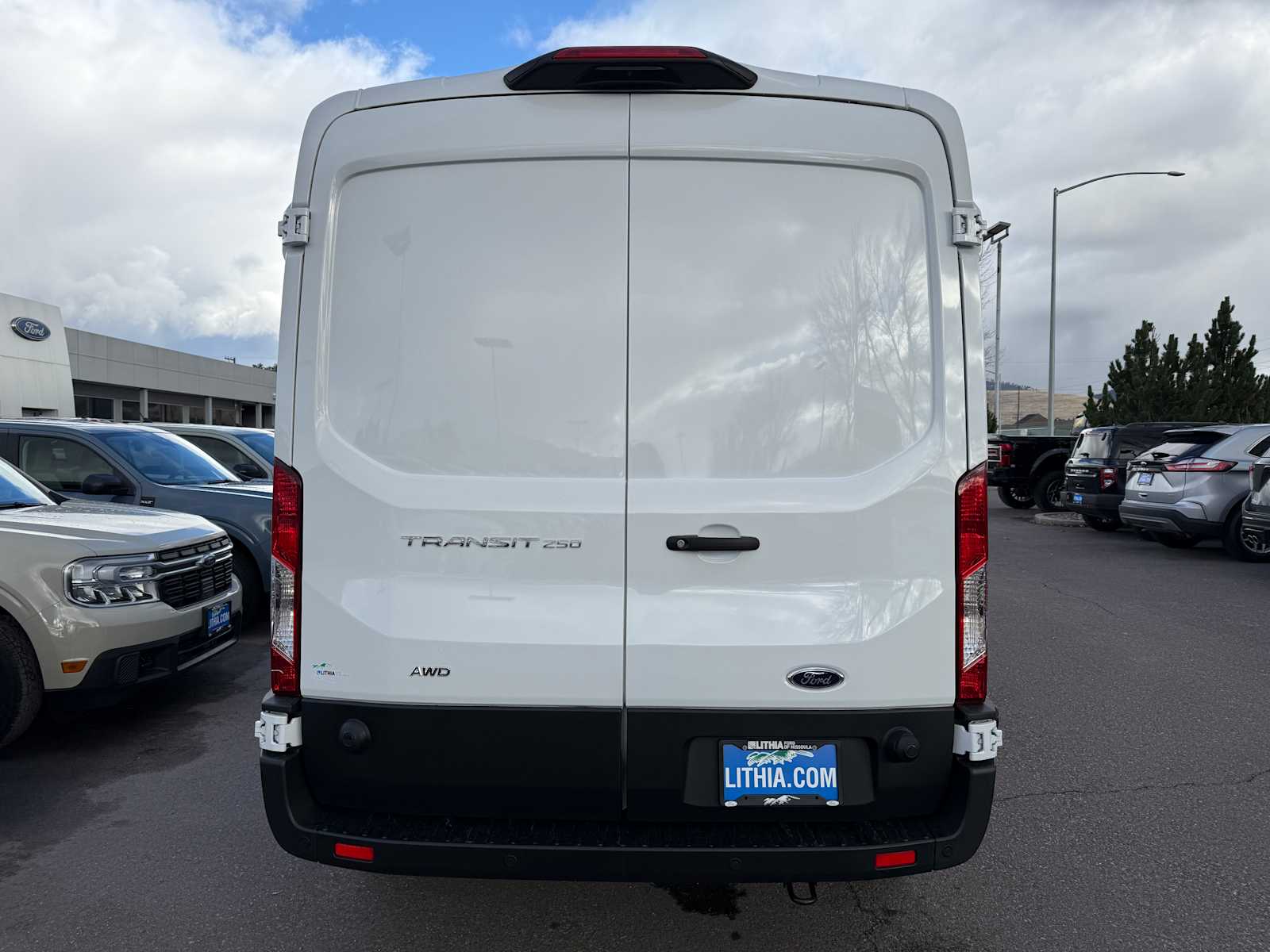 2024 Ford Transit Series 250 8