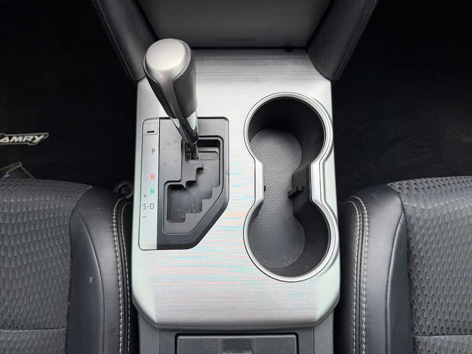 Thumbnail: 2012 Toyota Camry - 20