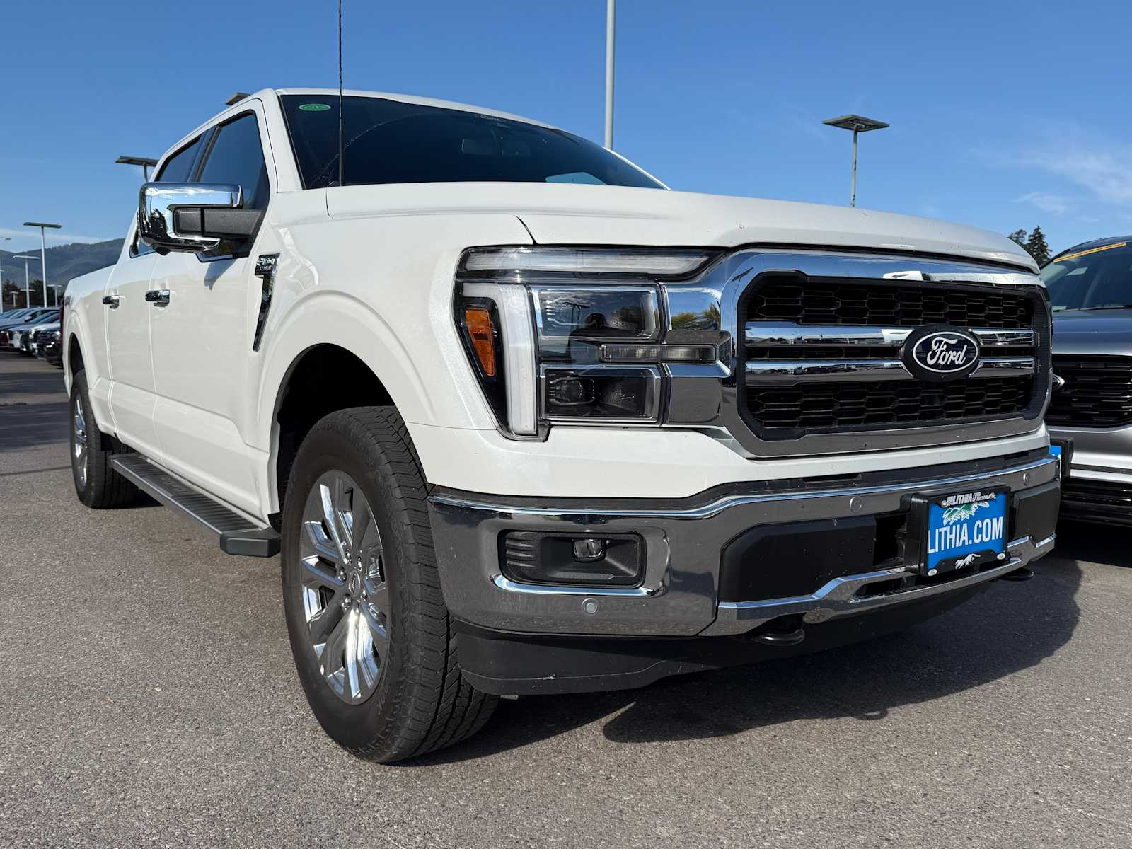 2025 Ford F-150 Lariat photo 4