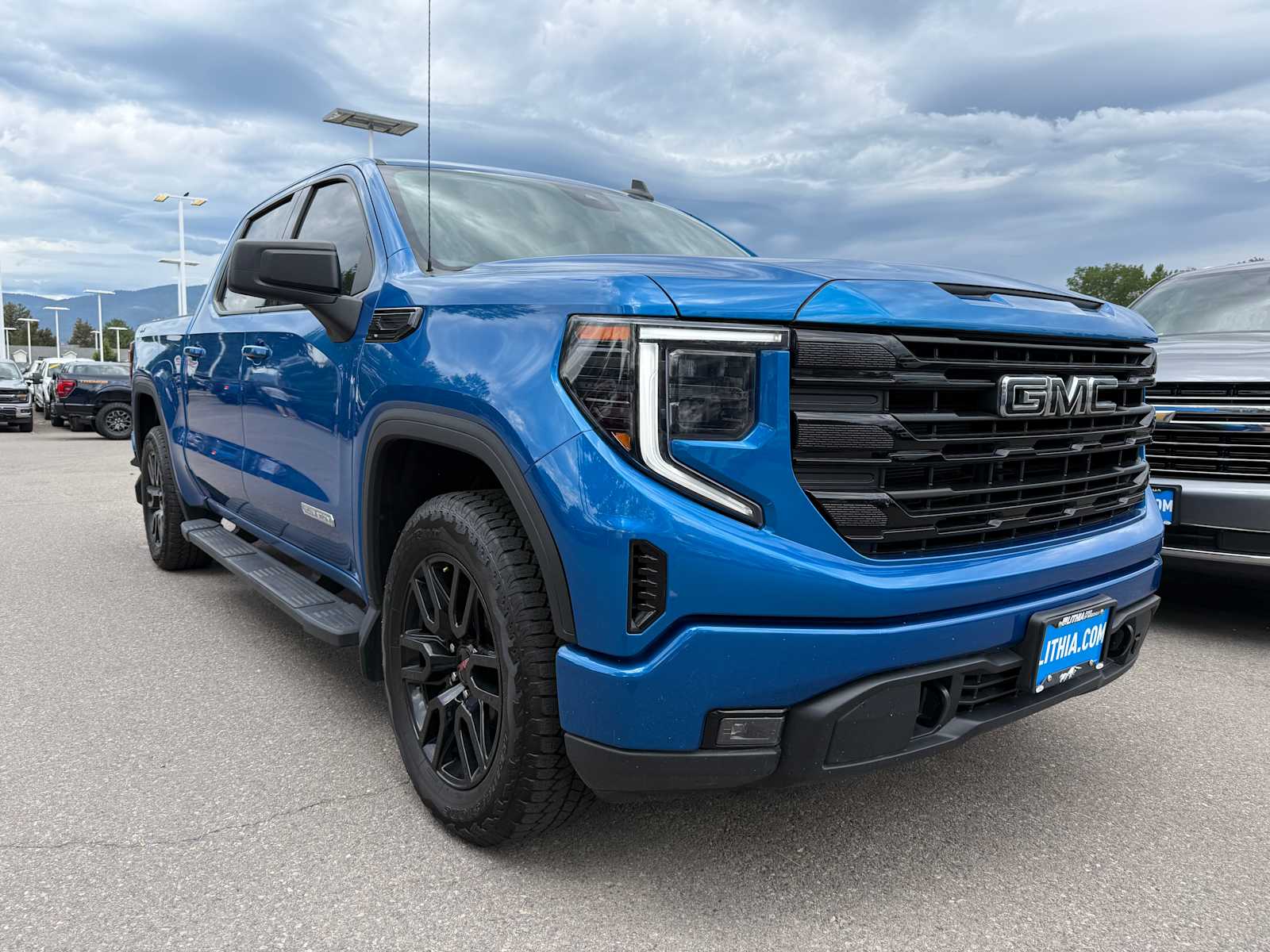 Thumbnail: 2023 GMC Sierra 1500 - 4