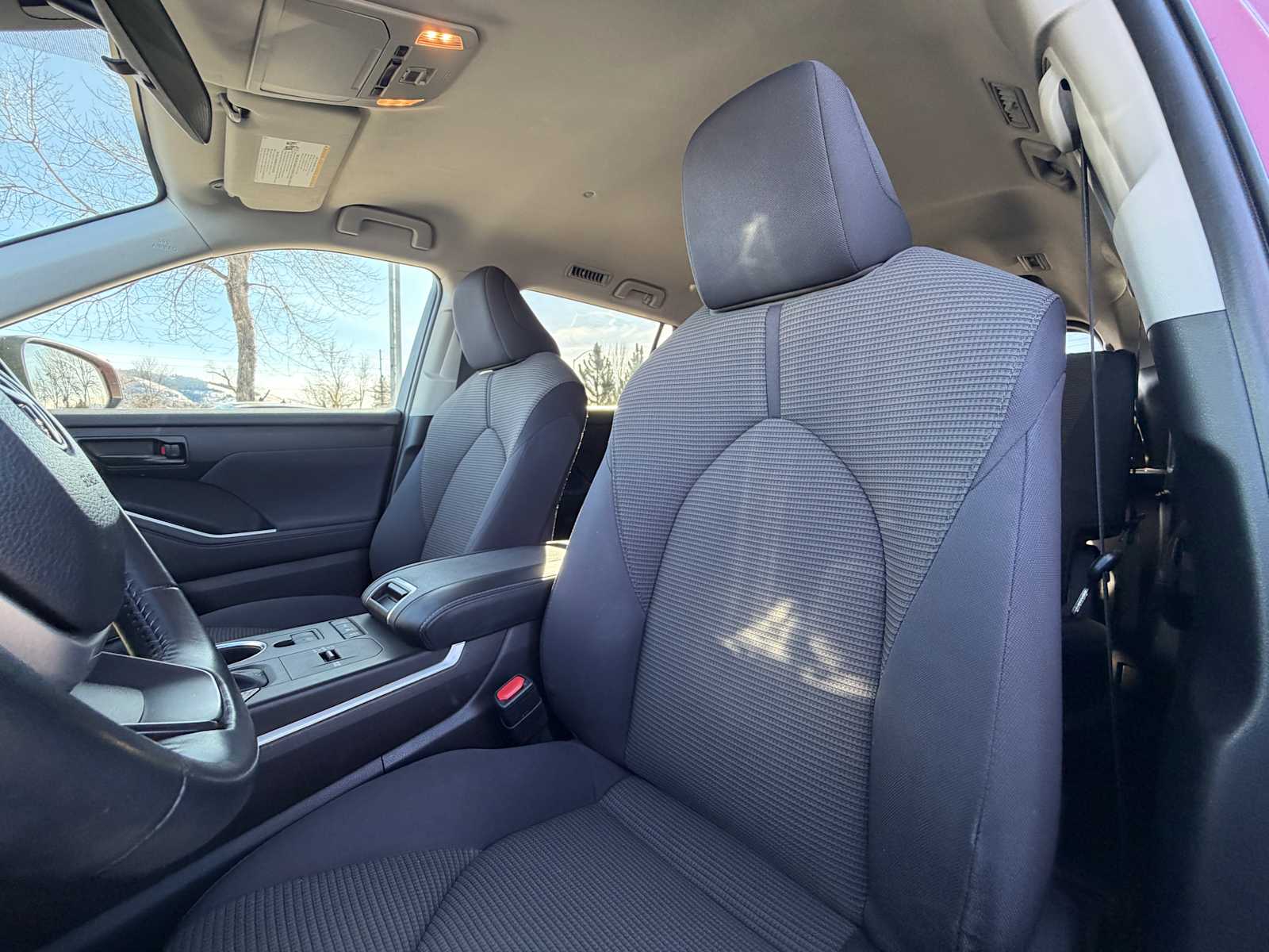 Thumbnail: 2022 Toyota Highlander - 11