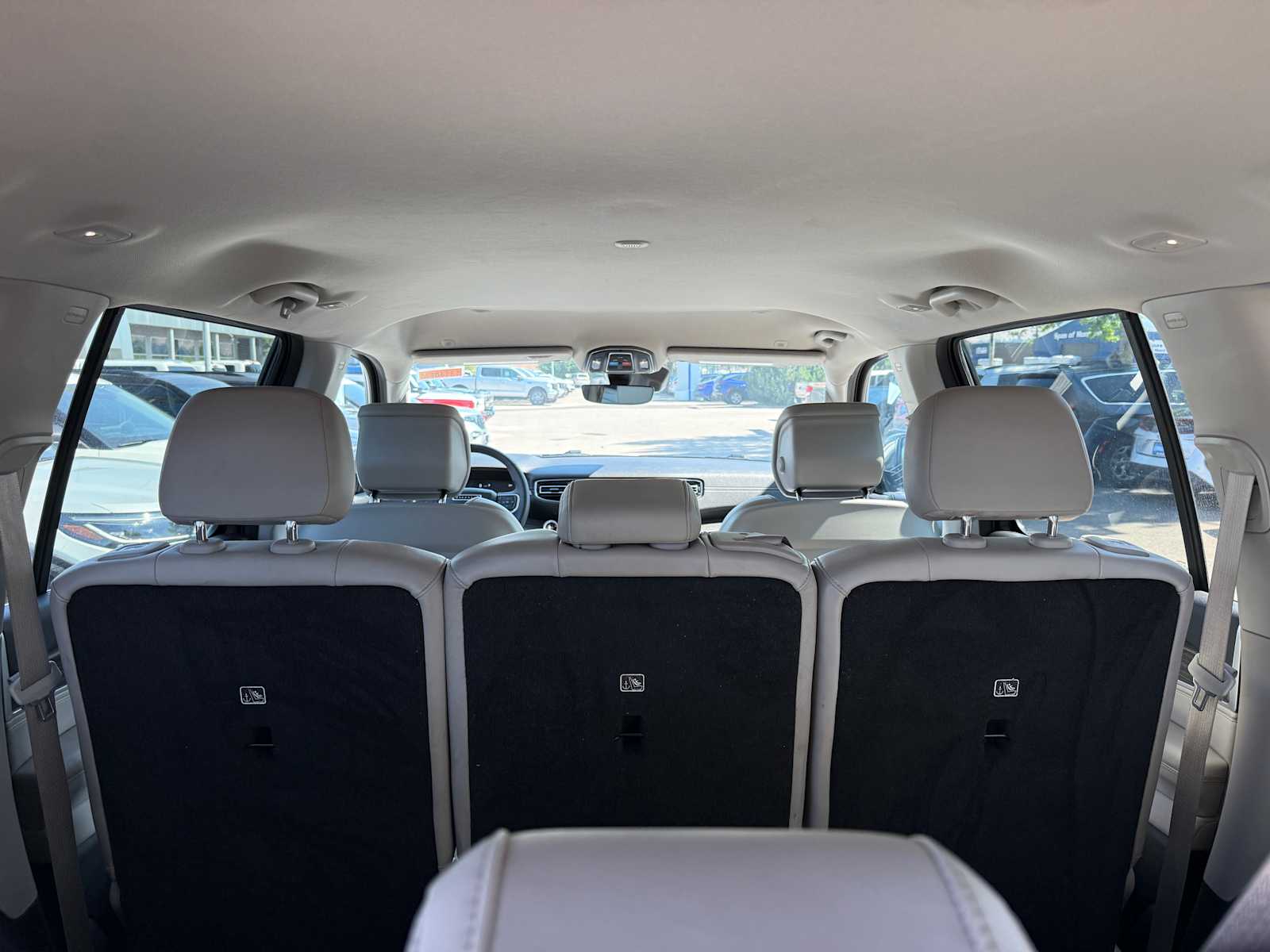 Thumbnail: 2023 Jeep Wagoneer - 28