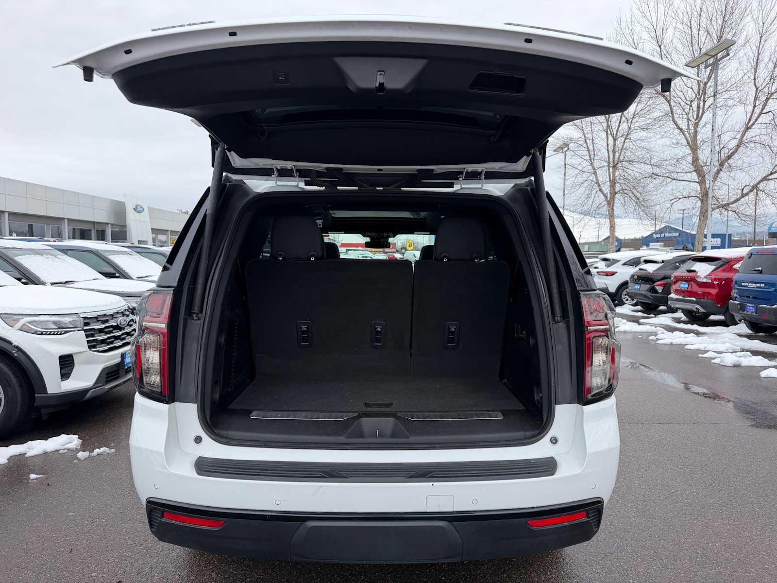 Thumbnail: 2023 Chevrolet Tahoe - 9