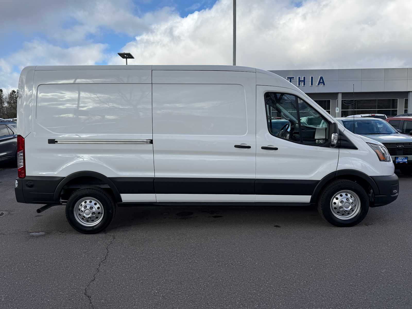 2024 Ford Transit Series 250 6