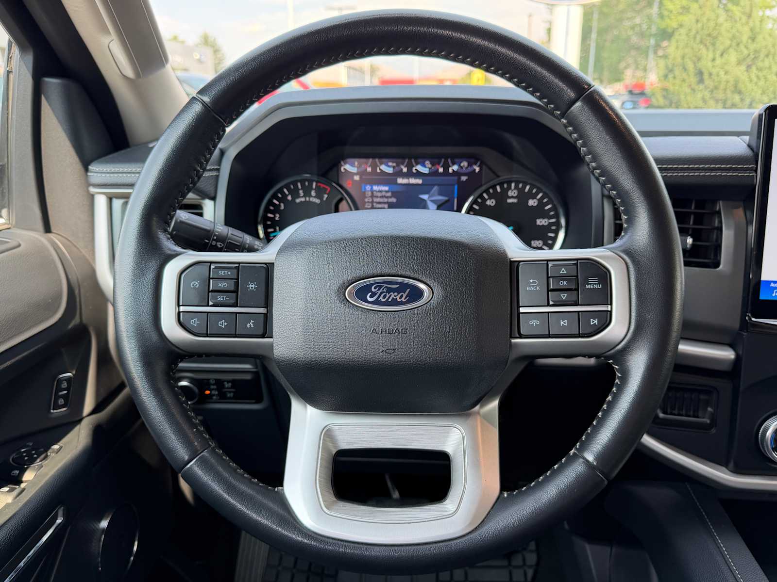 2024 Ford Expedition XLT - Photo 13
