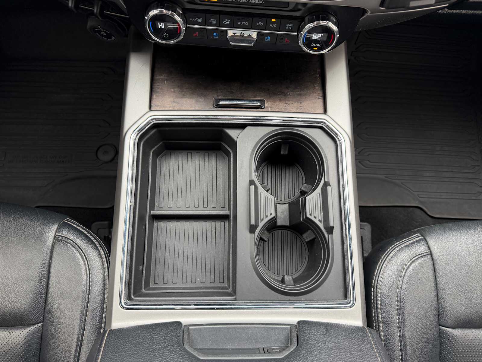 Thumbnail: 2022 Ford Econoline - 22