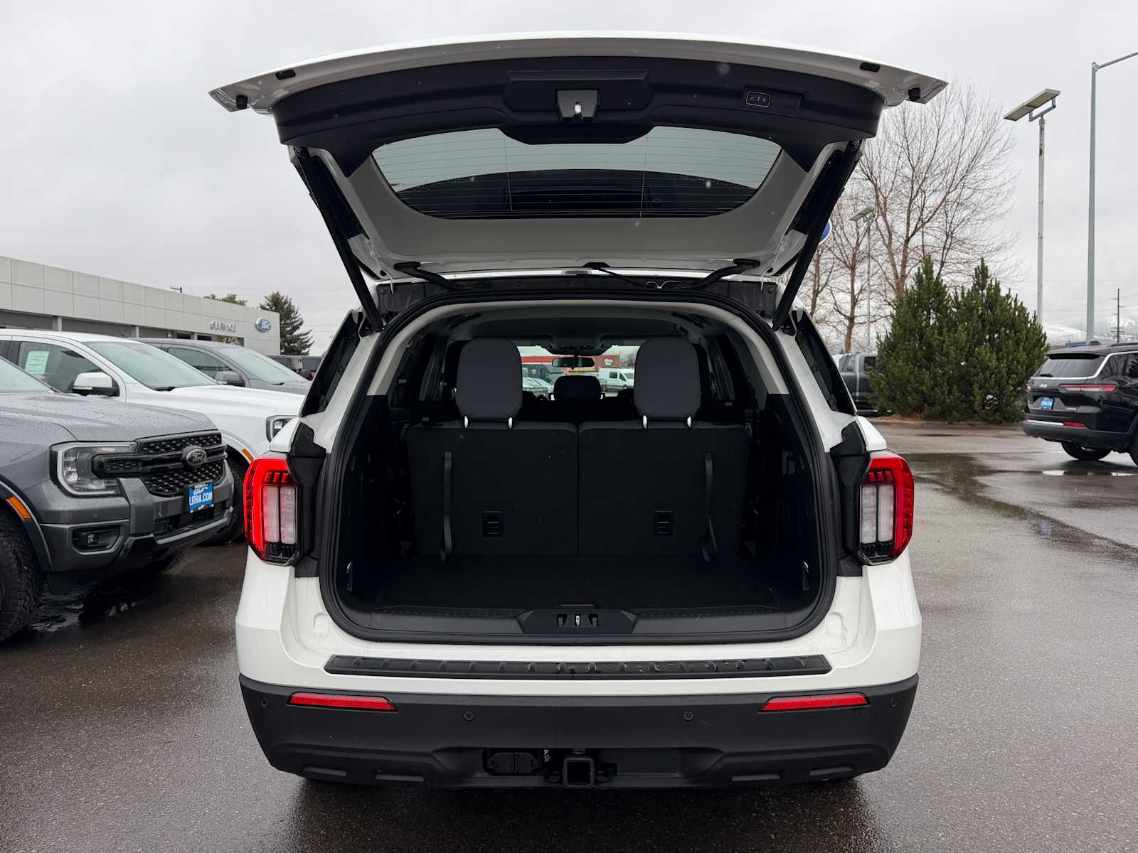 Thumbnail: 2026 Ford Explorer - 9