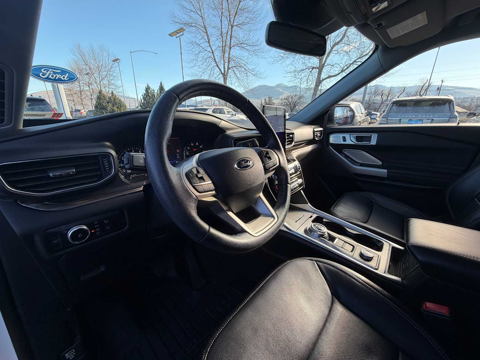 Thumbnail: 2023 Ford Explorer - 10