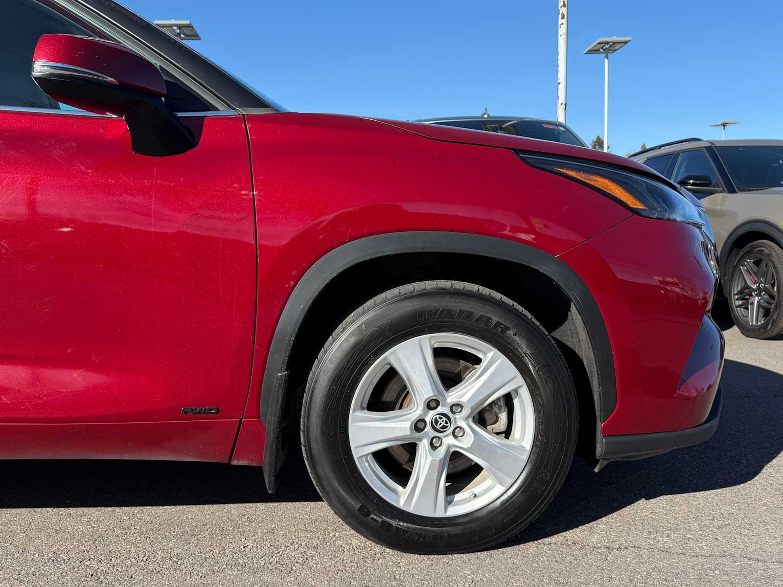 Thumbnail: 2022 Toyota Highlander - 6