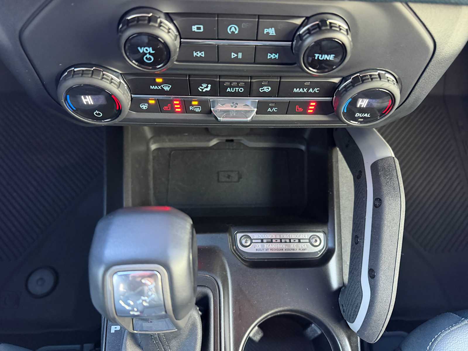 Thumbnail: 2023 Ford Bronco - 17