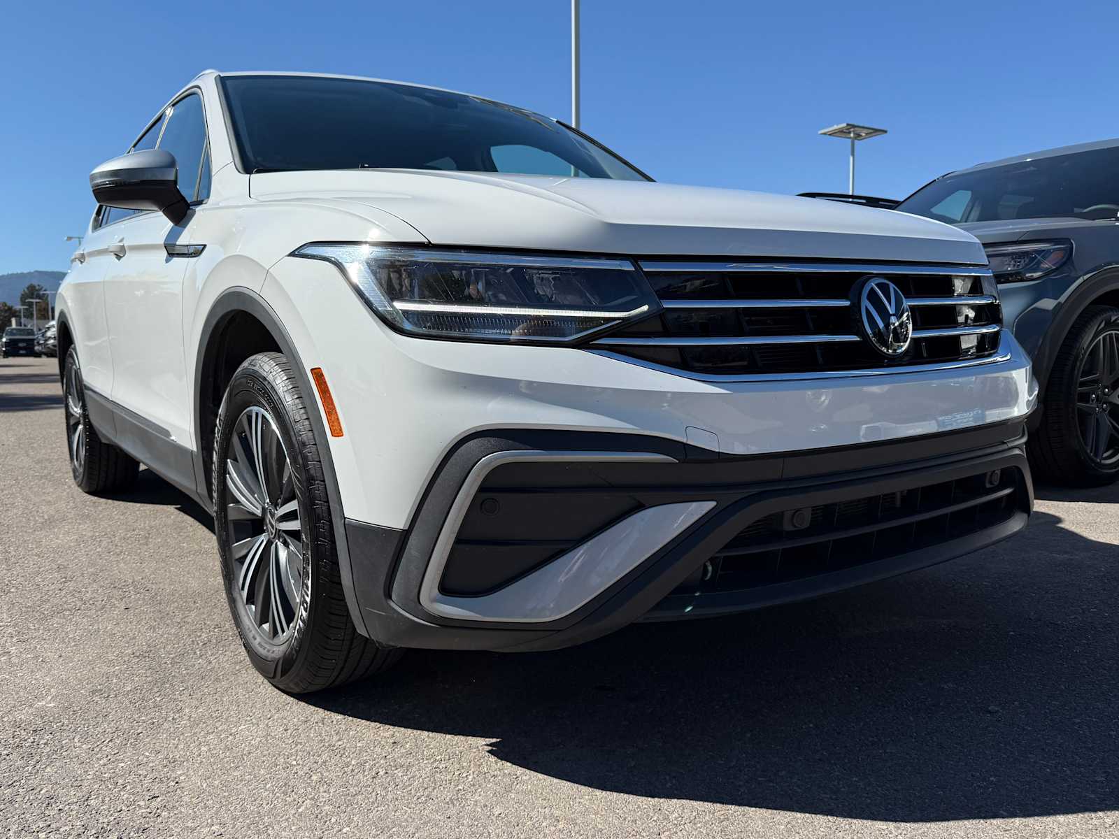 Thumbnail: 2024 Volkswagen Tiguan - 4