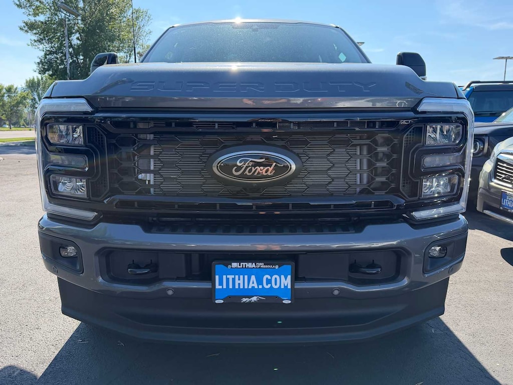 New 2026 Ford F-250 Lariat Truck Crew Cab