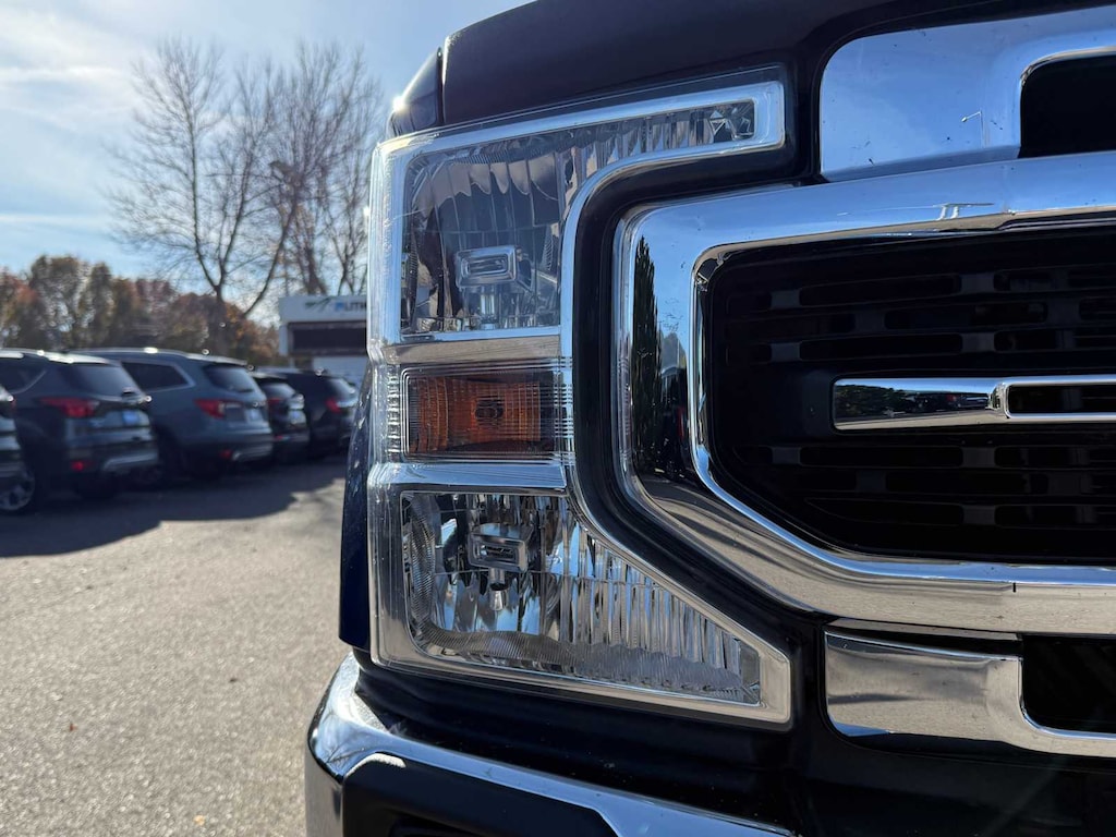 Used 2022 Ford Super Duty F-350 SRW Lariat Truck