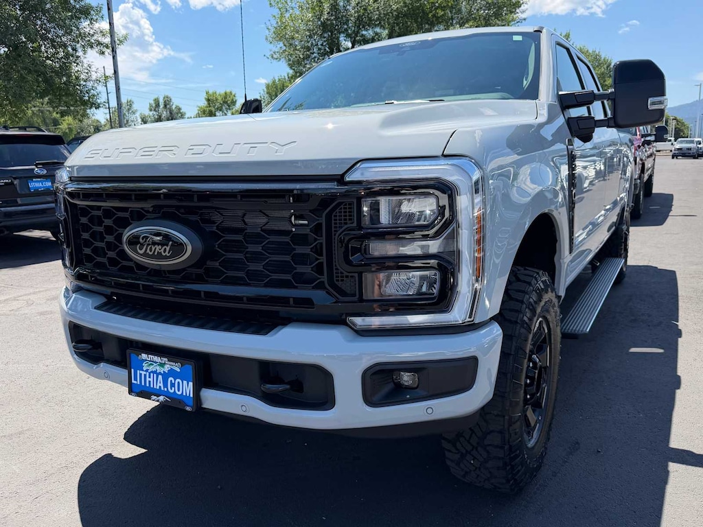 New 2026 Ford F-250 Lariat Truck Crew Cab