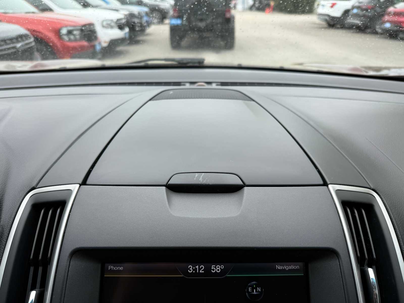 Thumbnail: 2015 Ford Edge - 16