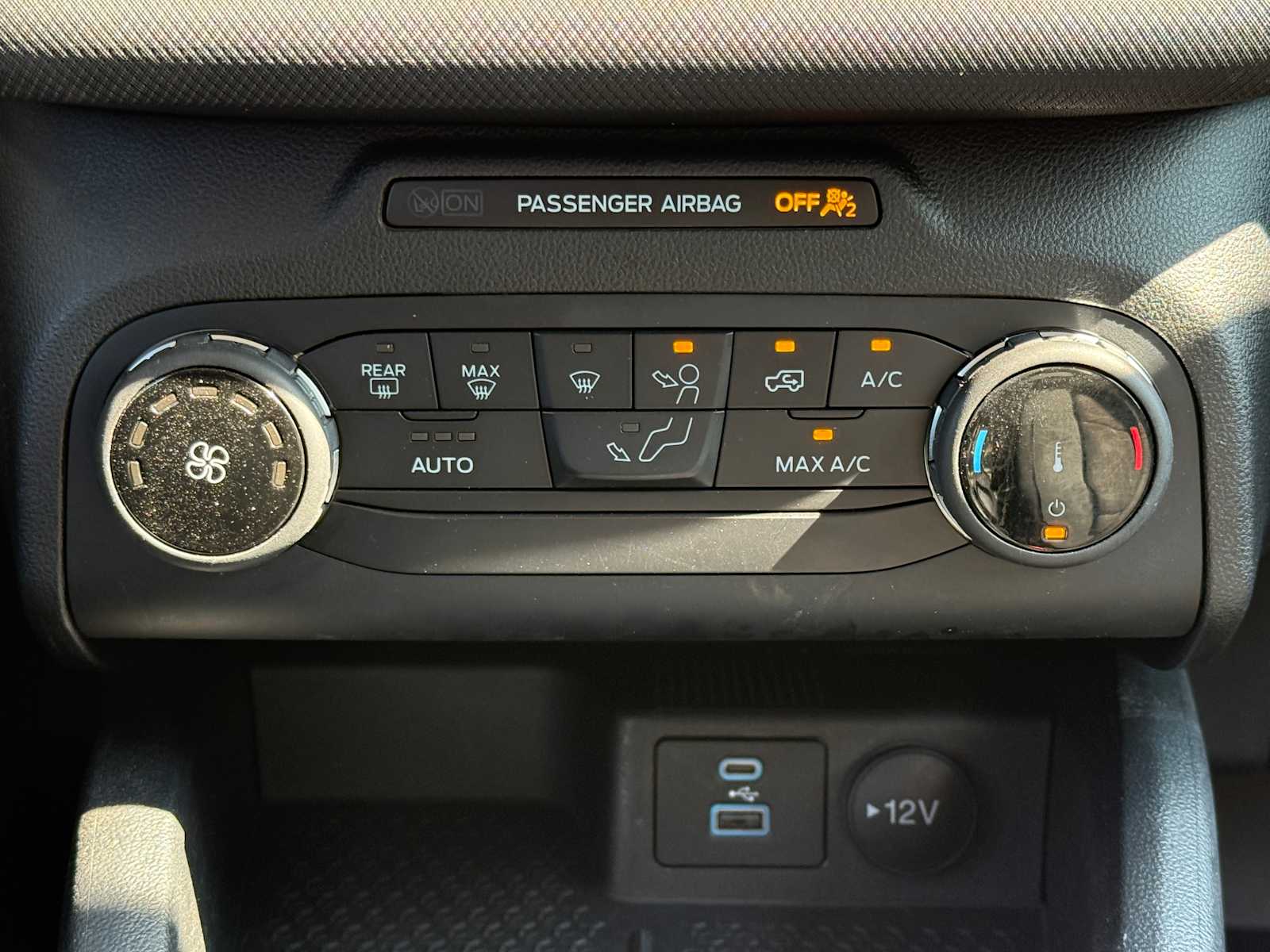 Thumbnail: 2022 Ford Bronco Sport - 17