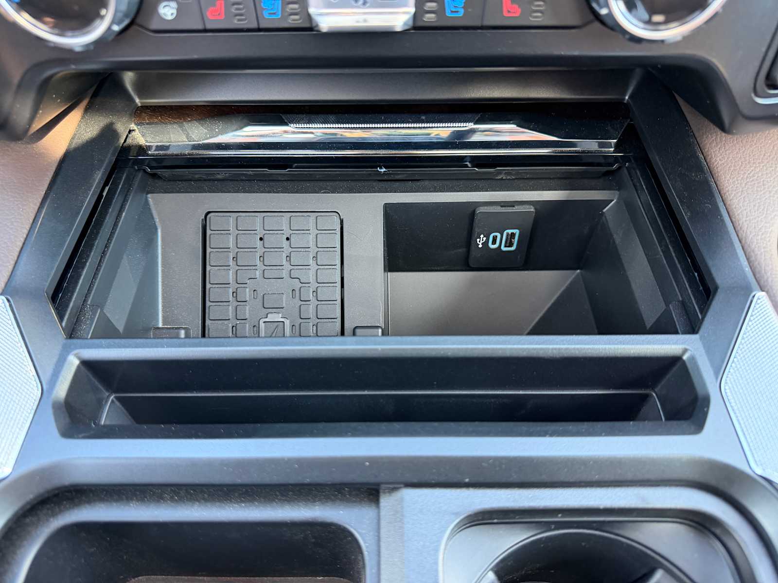 Thumbnail: 2026 Ford F-350 - 22