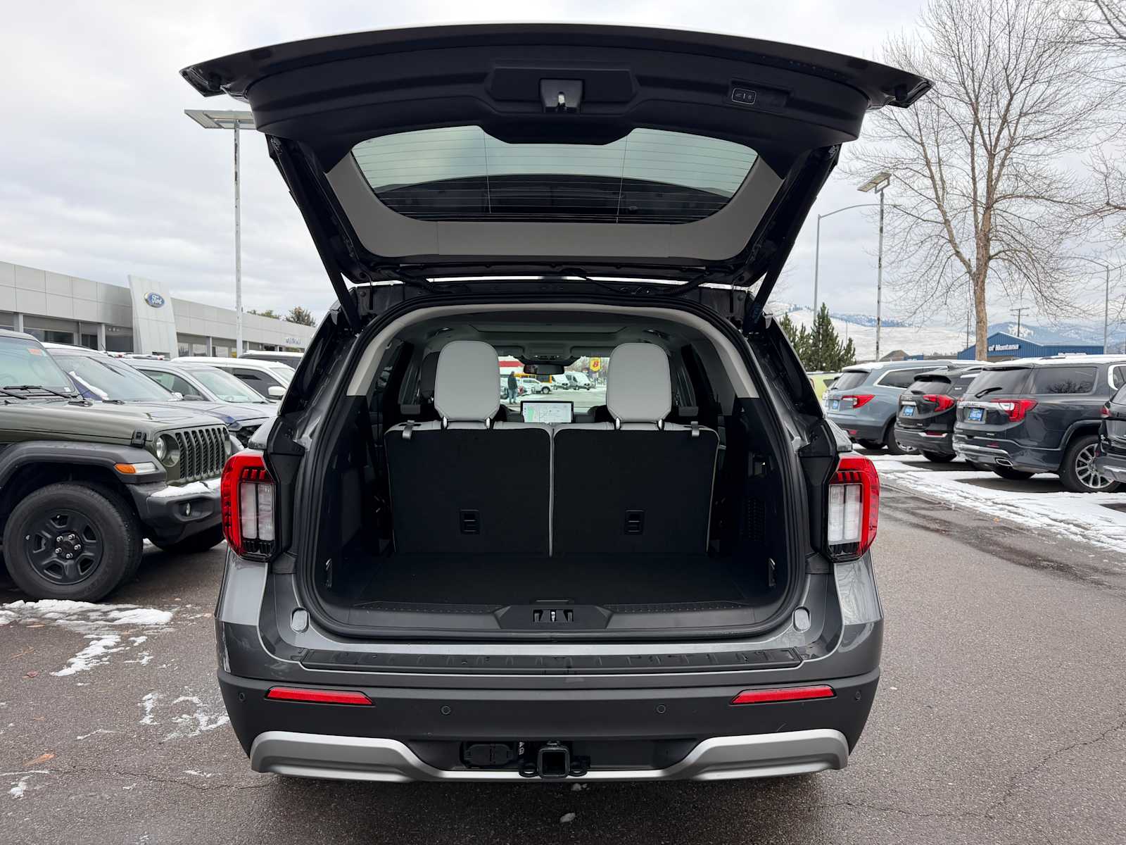 Thumbnail: 2026 Ford Explorer - 9