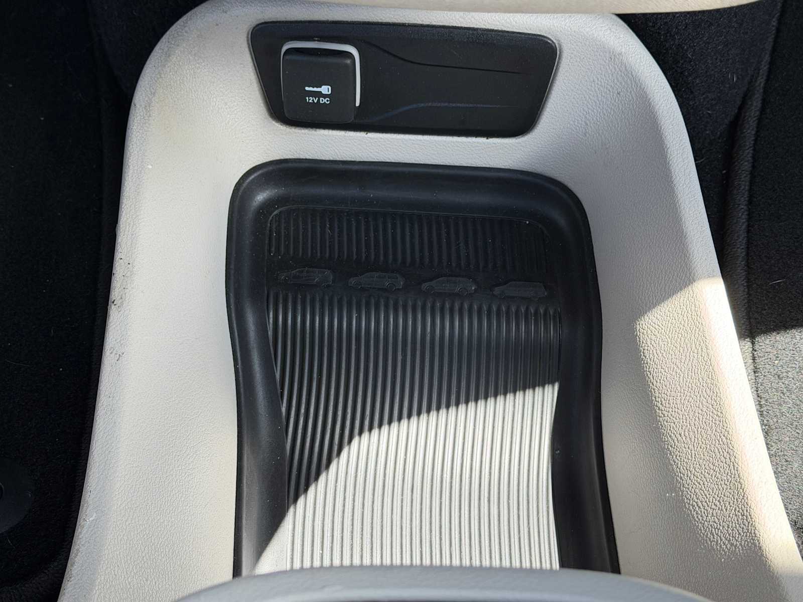 Thumbnail: 2023 Chrysler Pacifica - 19