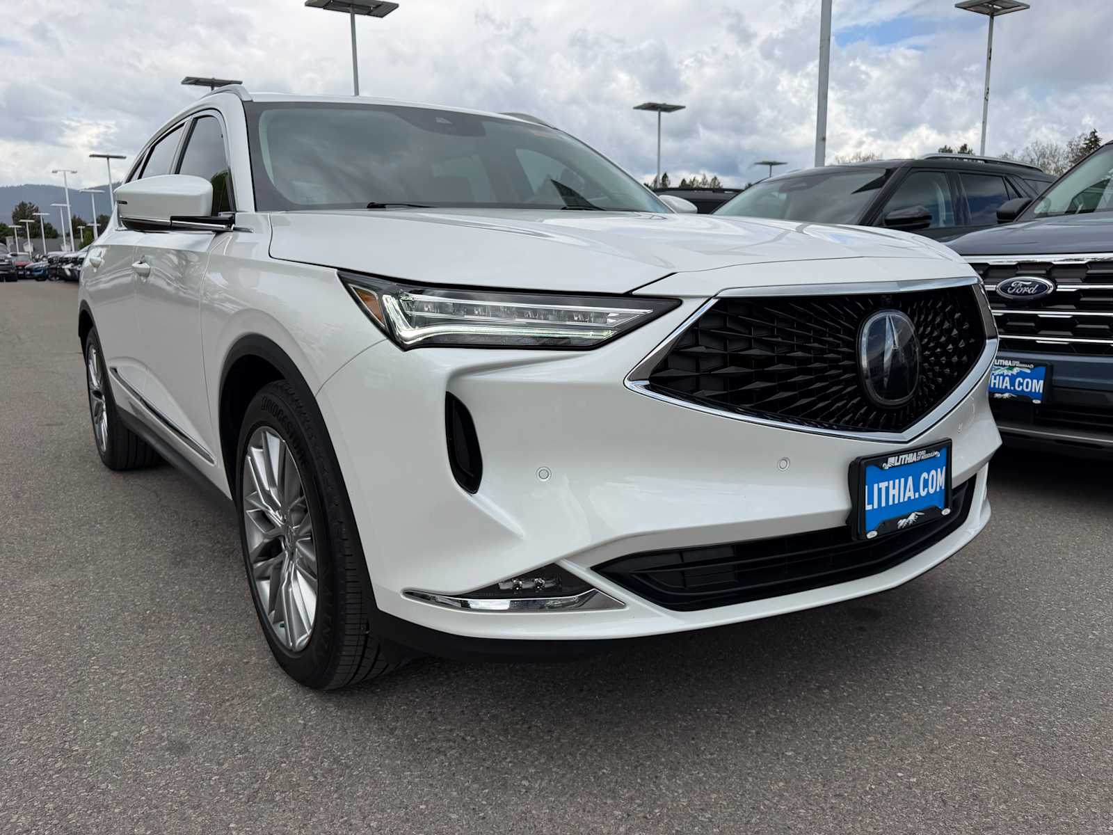 Thumbnail: 2023 Acura MDX - 4
