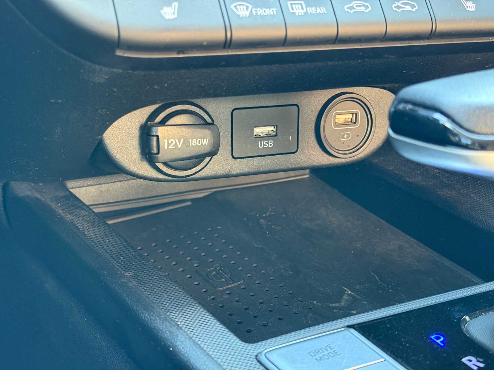 Thumbnail: 2022 Hyundai Elantra - 17
