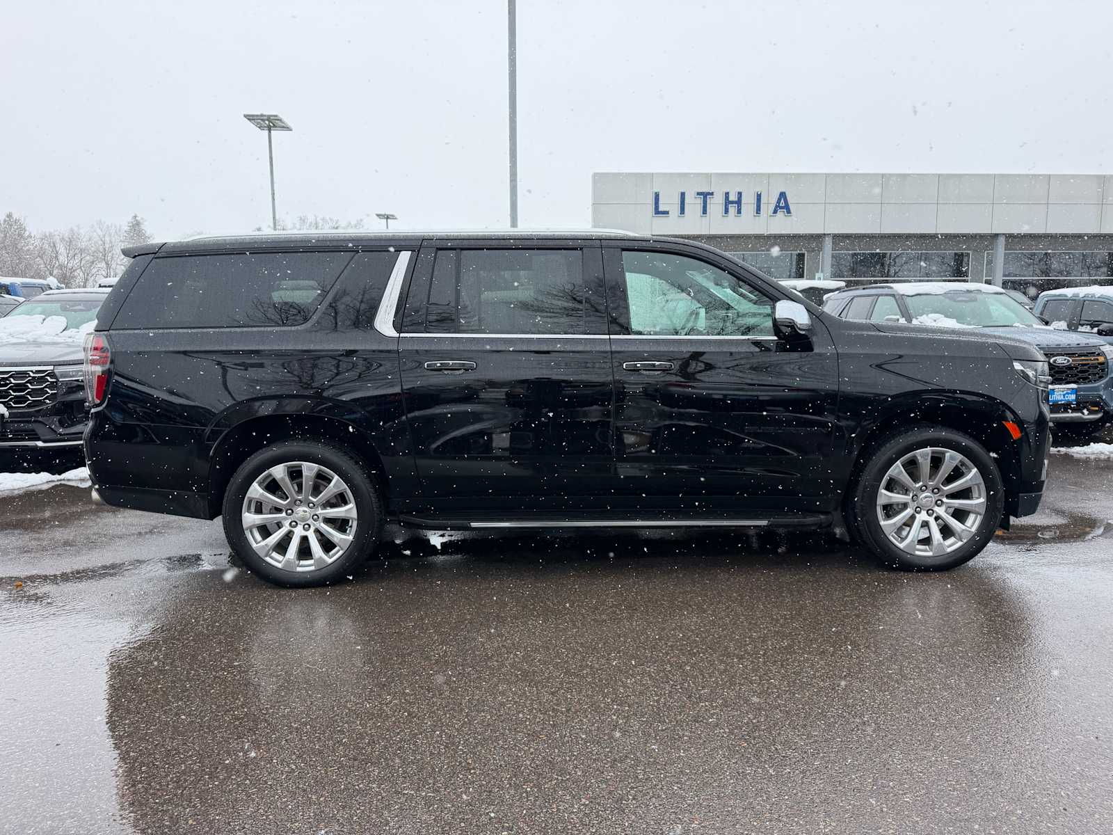 Thumbnail: 2021 Chevrolet Suburban - 6