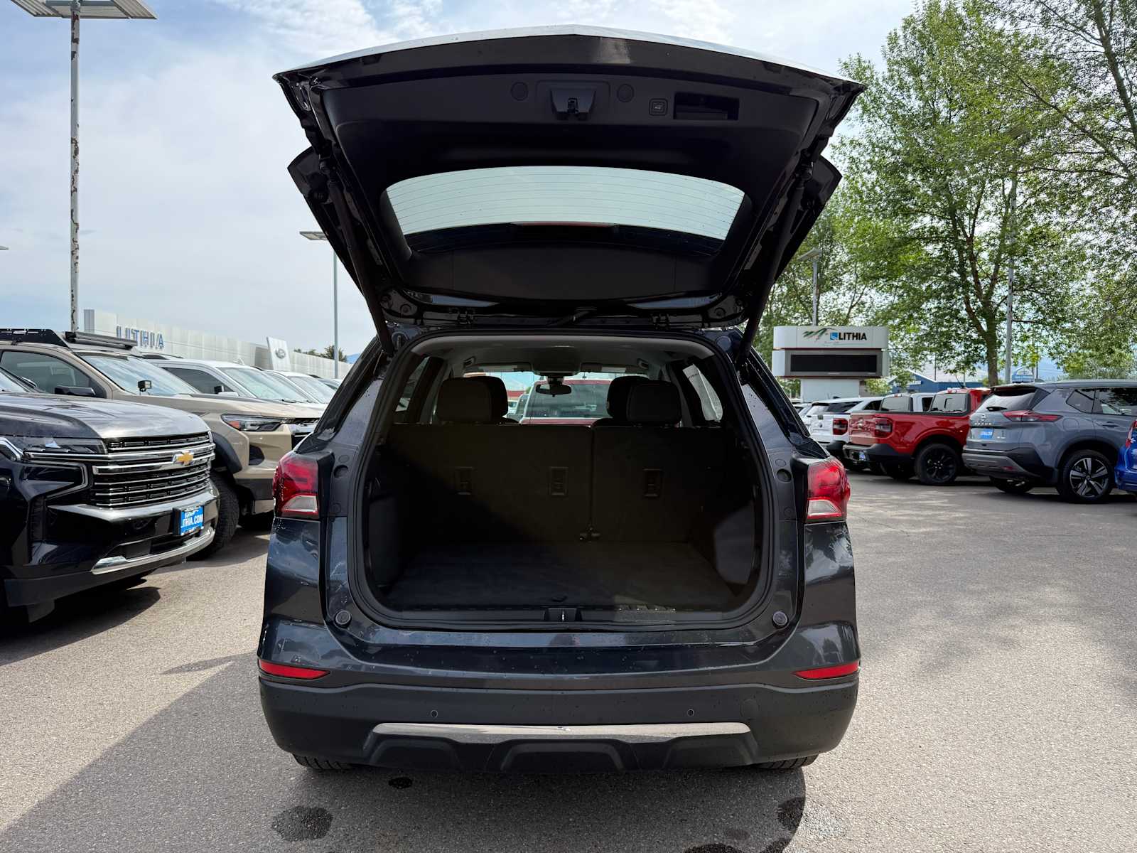Thumbnail: 2023 Chevrolet Equinox - 9