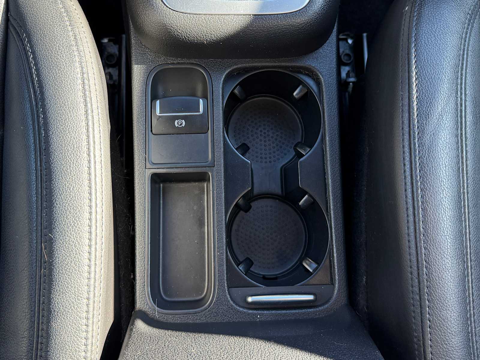 Thumbnail: 2014 Volkswagen Tiguan - 20