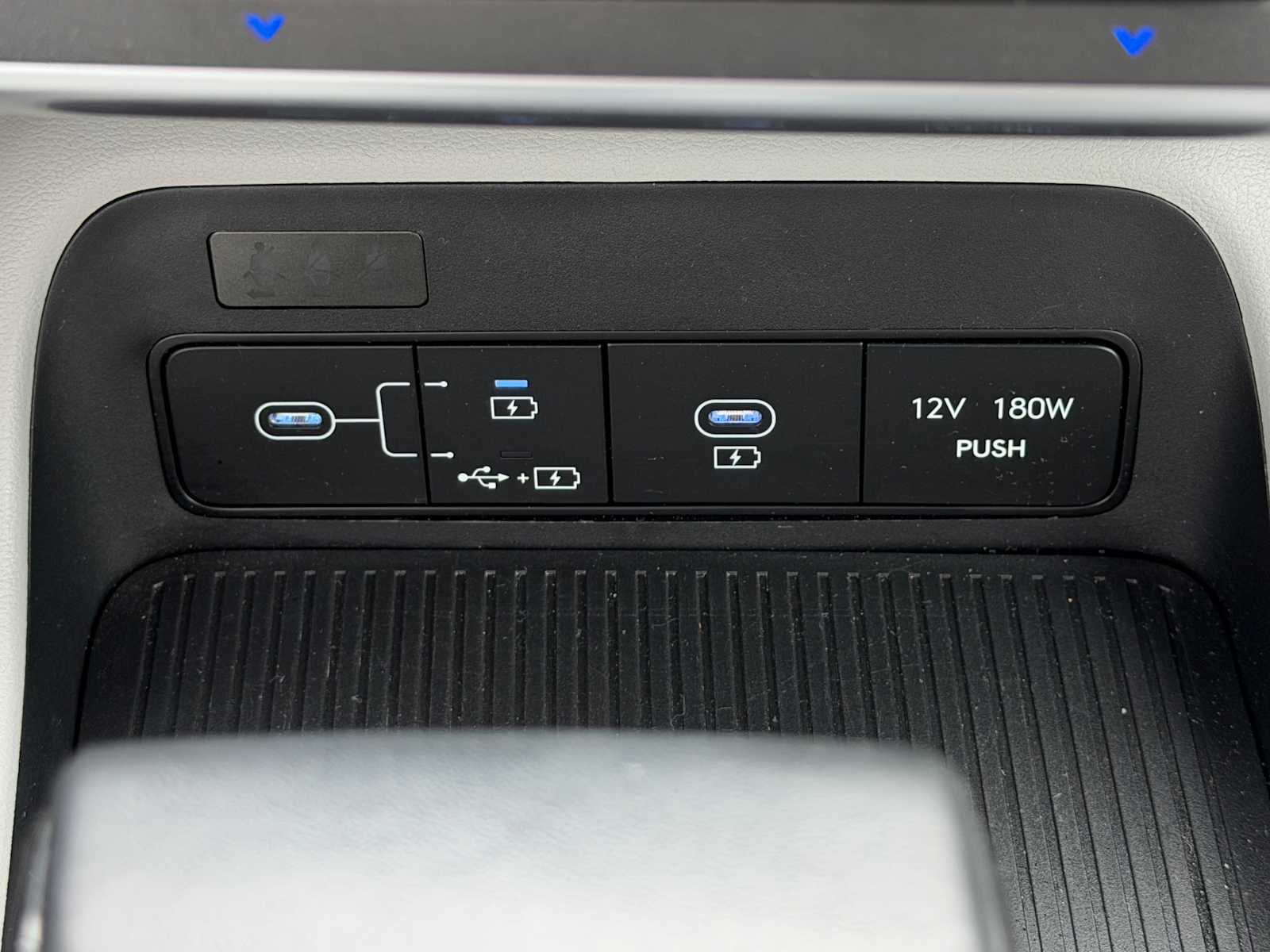 Thumbnail: 2025 Hyundai Kona - 18