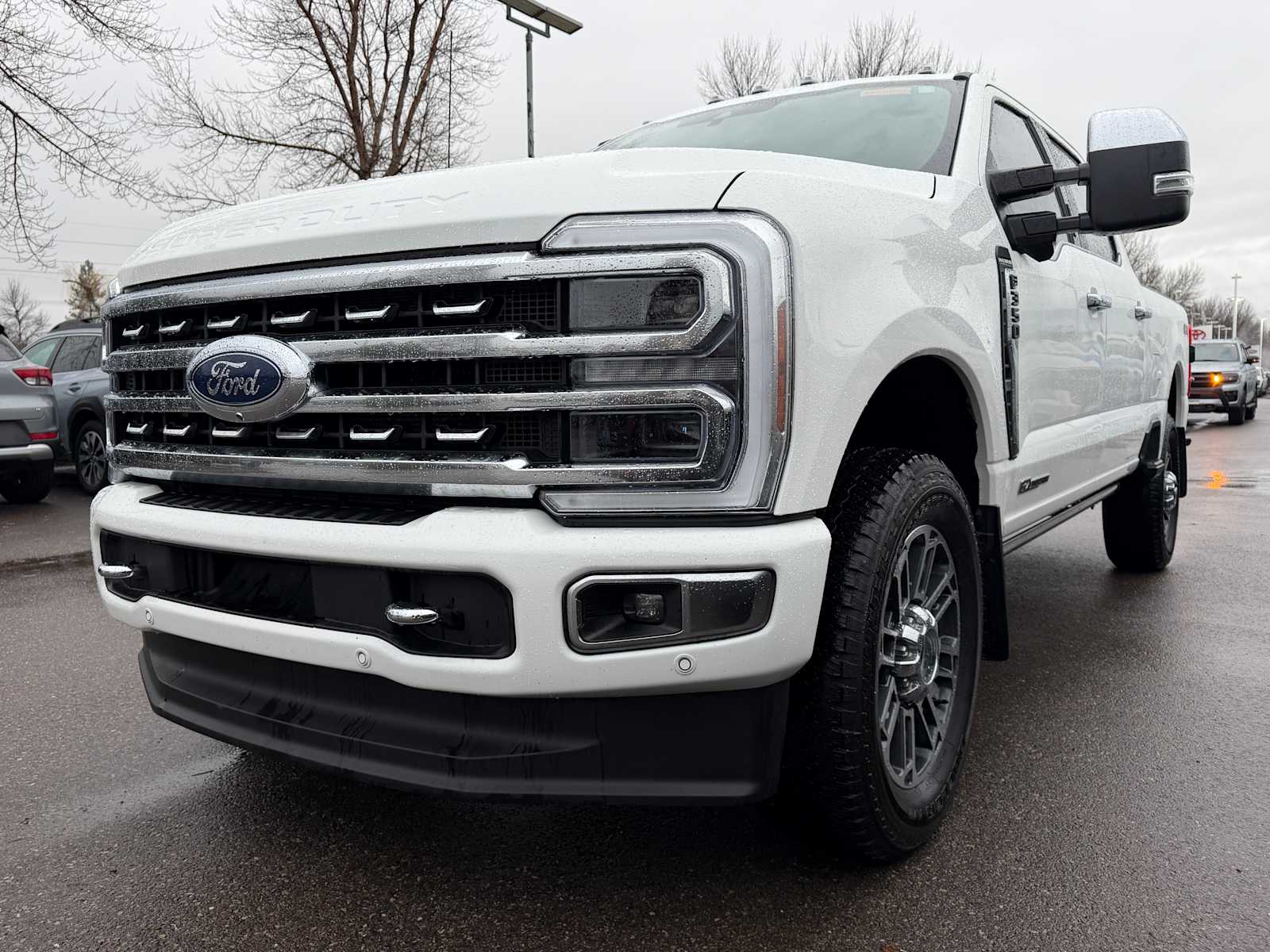 2024 Ford F-350 Super Duty Platinum's photo