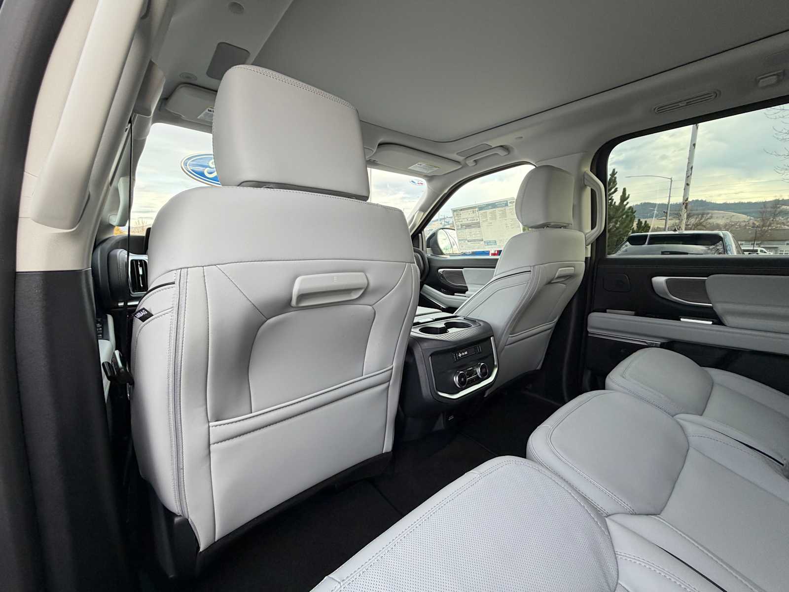 Thumbnail: 2025 Ford Expedition - 27