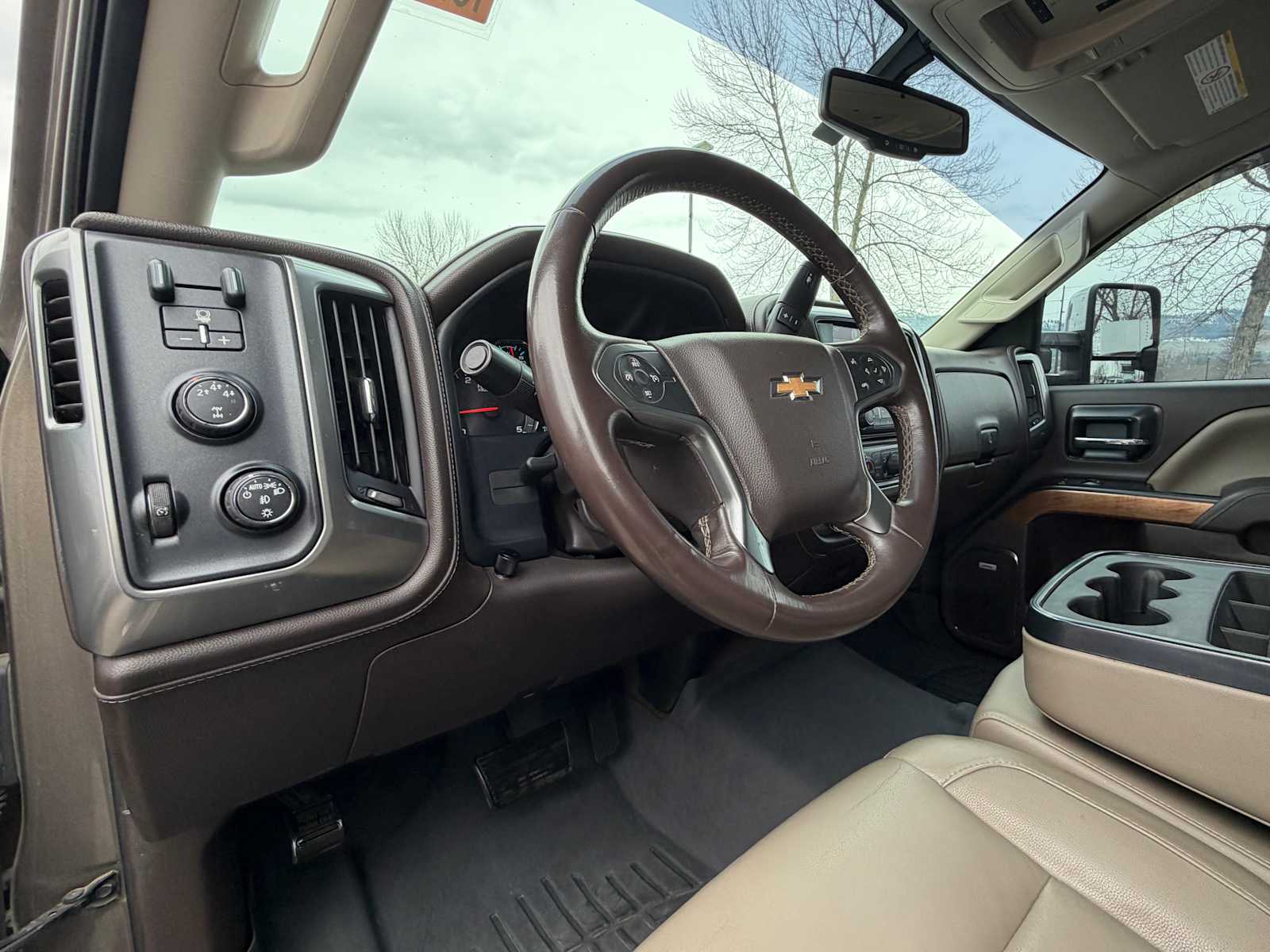 Thumbnail: 2015 Chevrolet Silverado 2500 - 14