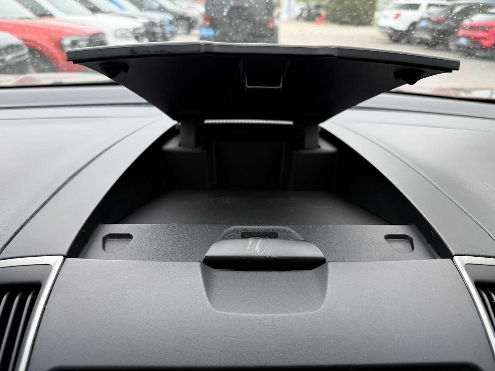 Thumbnail: 2015 Ford Edge - 17