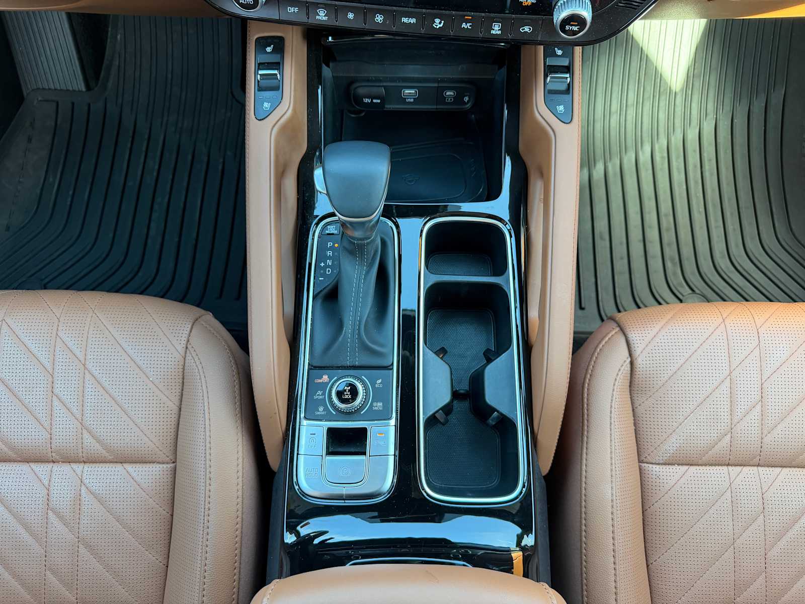 Thumbnail: 2025 Kia Telluride - 19