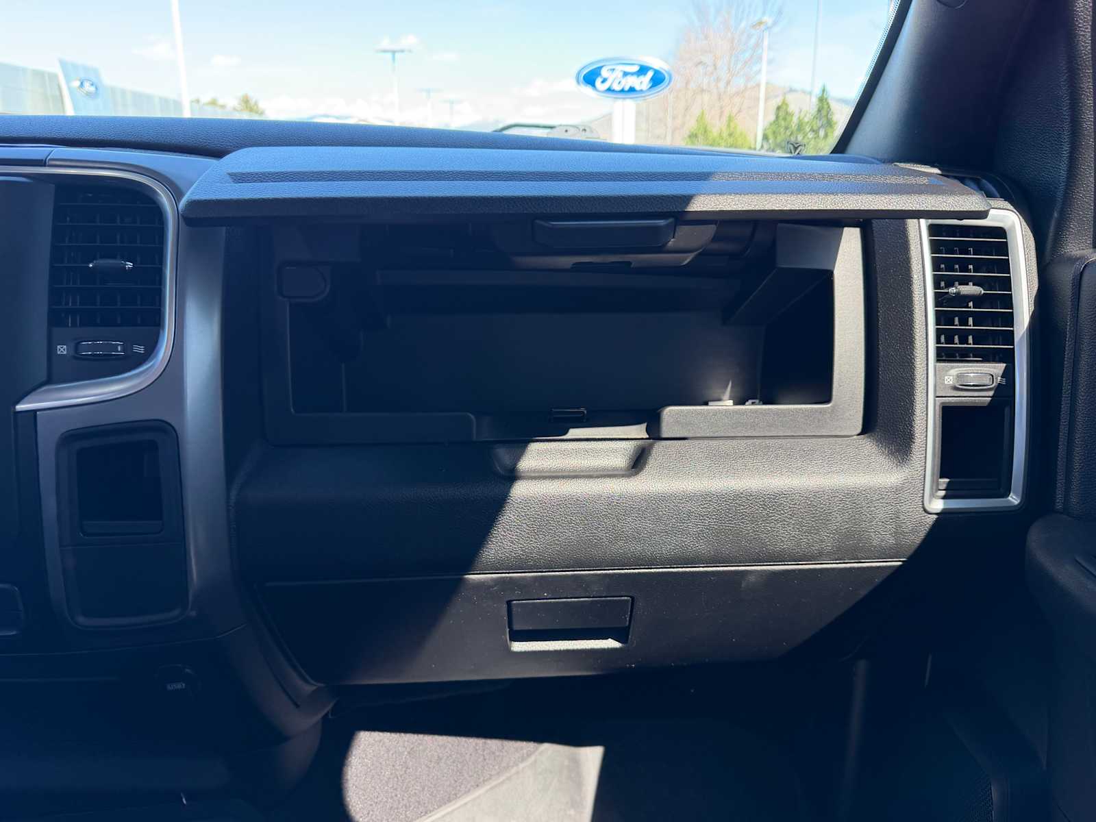 Thumbnail: 2021 RAM 1500 Classic - 24