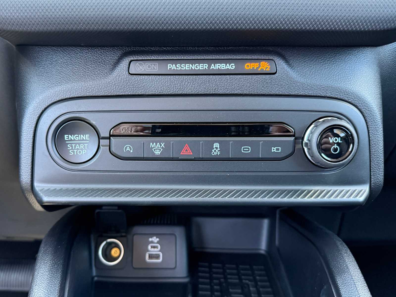 Thumbnail: 2025 Ford Bronco Sport - 17