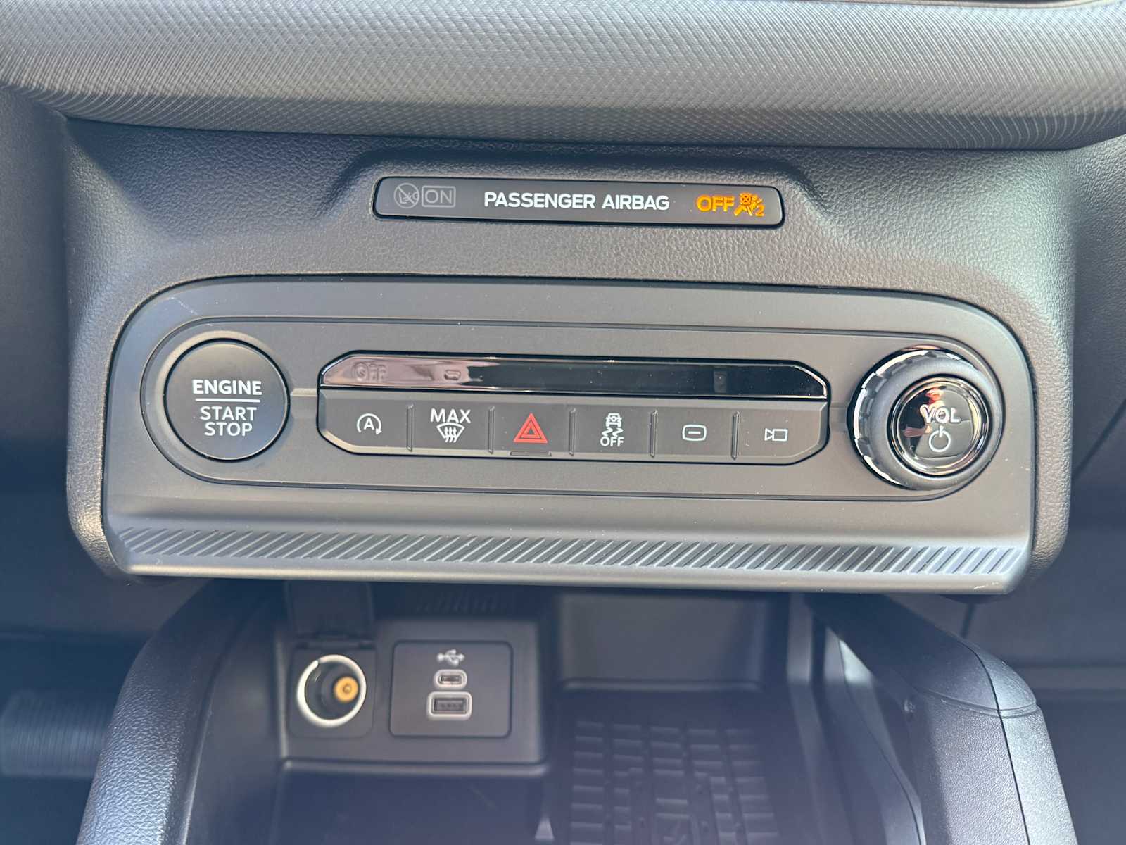 Thumbnail: 2025 Ford Bronco Sport - 18