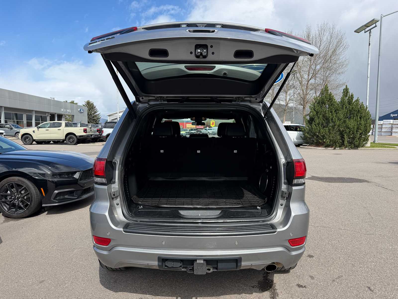 Thumbnail: 2021 Jeep Grand Cherokee - 10