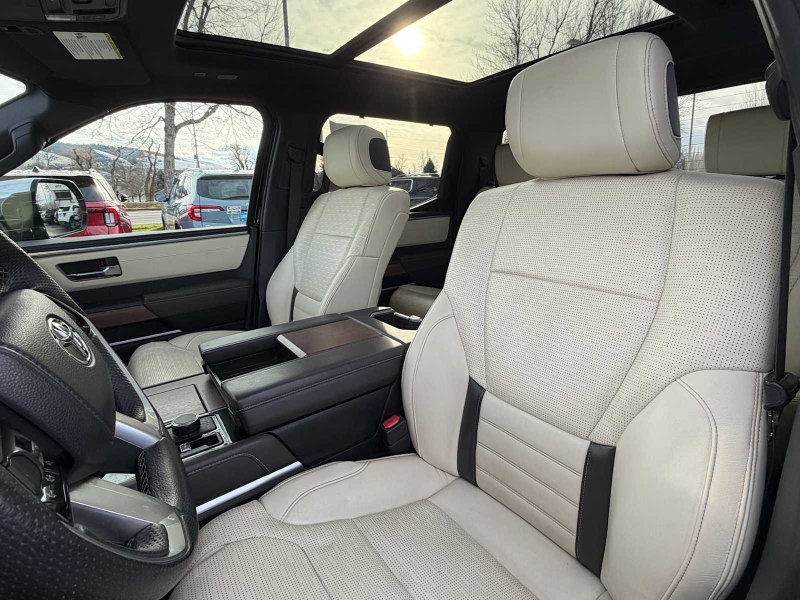 Thumbnail: 2022 Toyota Tundra - 11