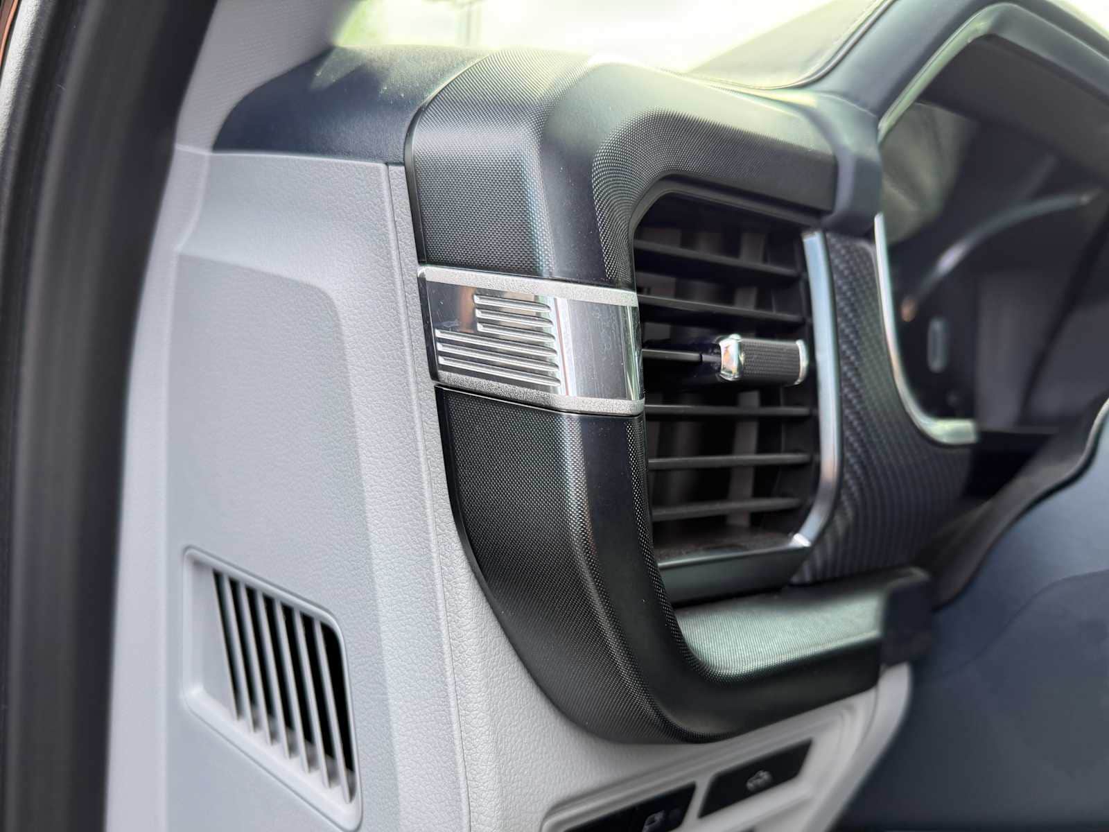 Thumbnail: 2023 Ford F-150 - 9