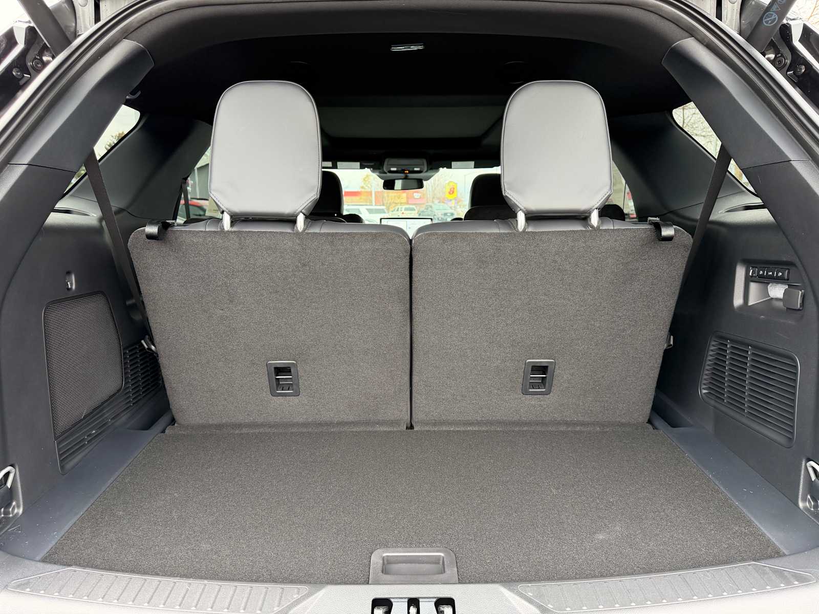 Thumbnail: 2026 Ford Explorer - 31