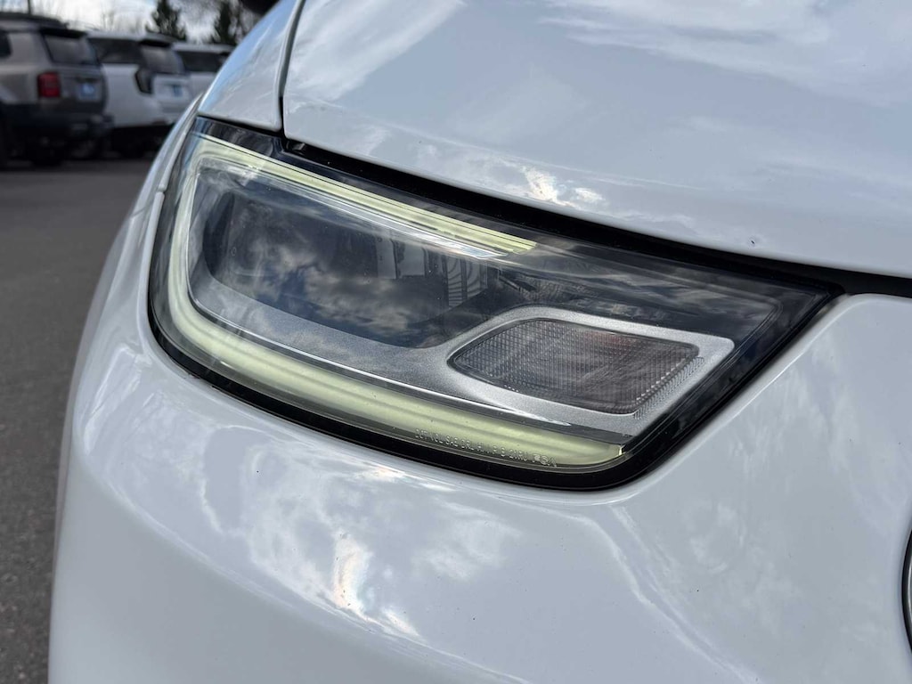 Used 2023 Chrysler Pacifica Hybrid Limited Van