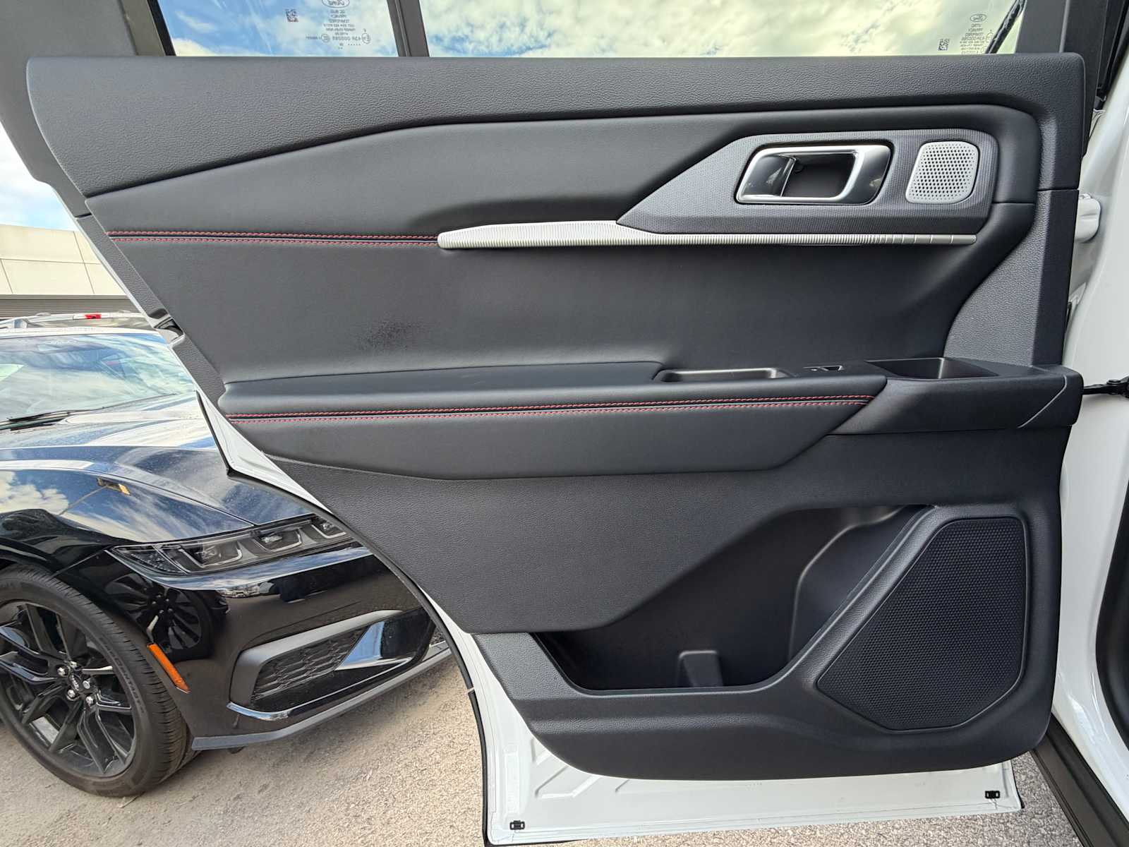 Thumbnail: 2026 Ford Explorer - 25