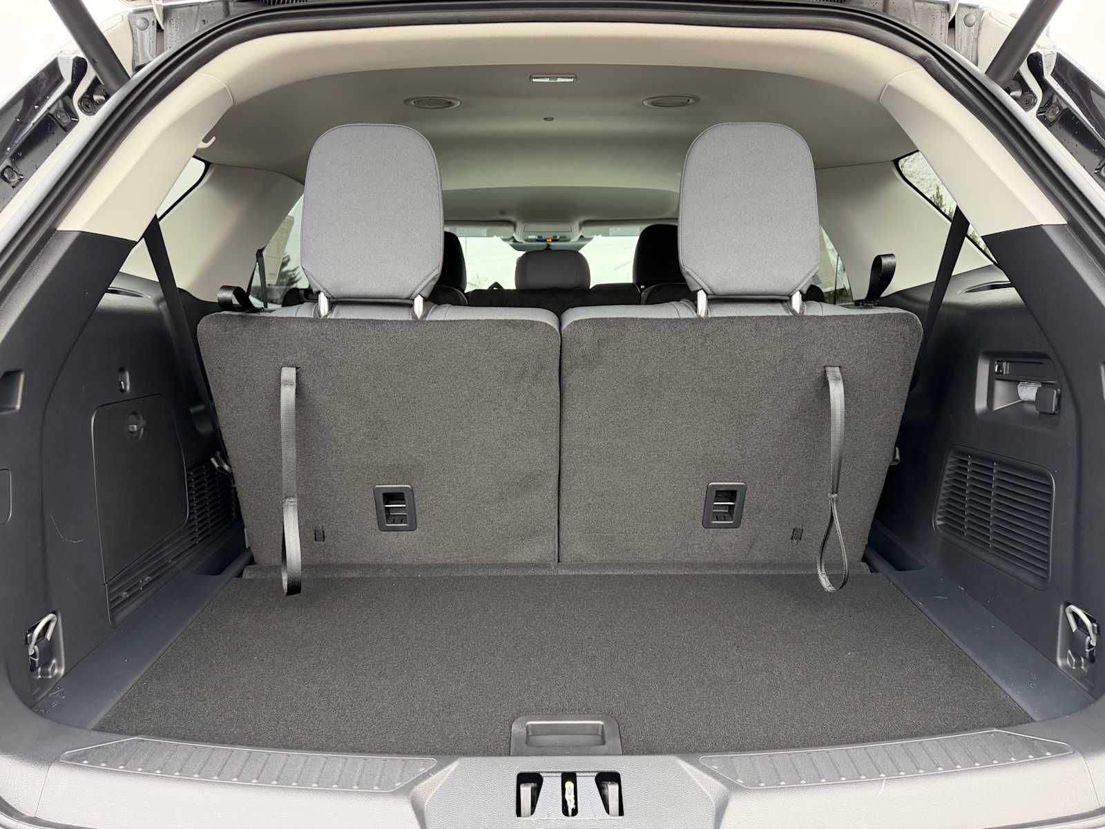 Thumbnail: 2026 Ford Explorer - 10