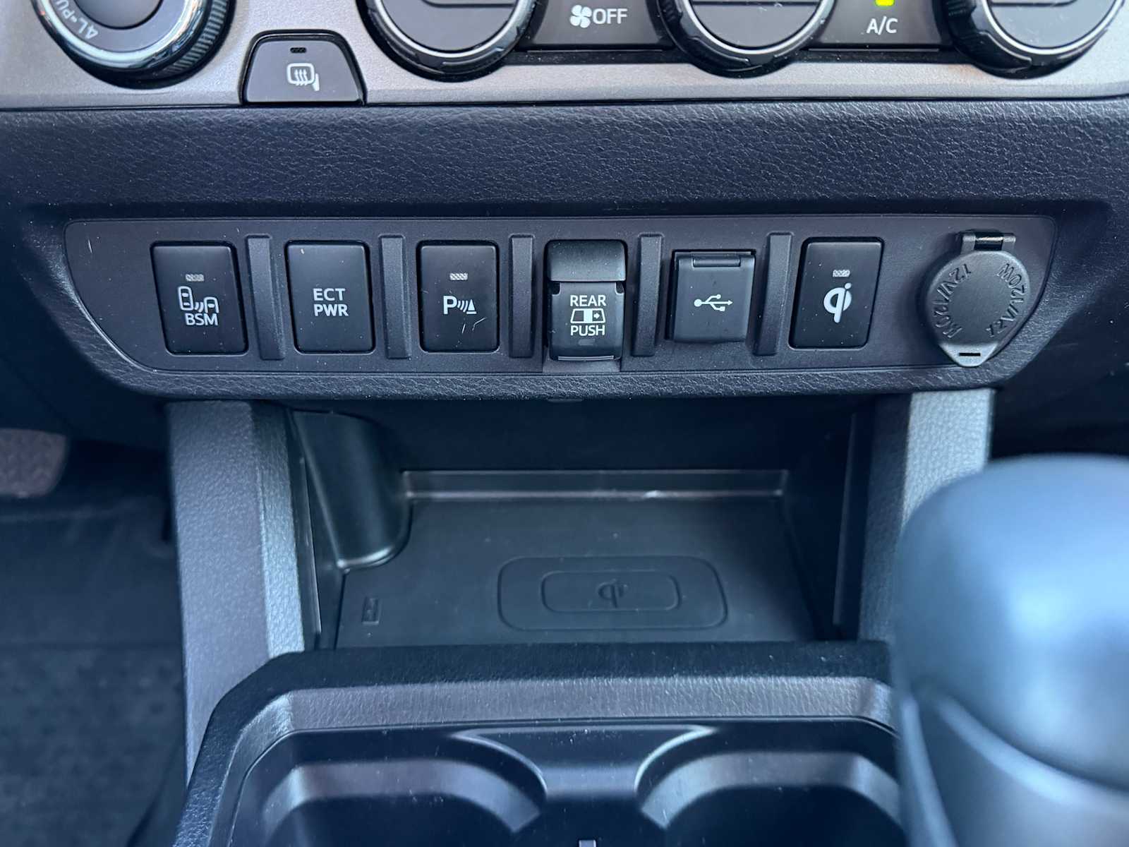 Thumbnail: 2021 Toyota Tacoma - 17