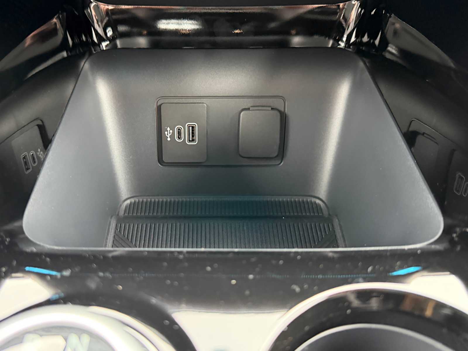 Thumbnail: 2026 Ford Explorer - 20