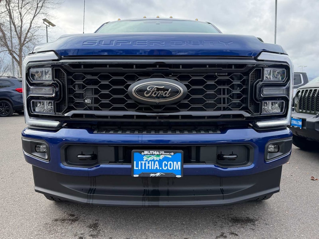New 2026 Ford F-350 Lariat Truck Crew Cab