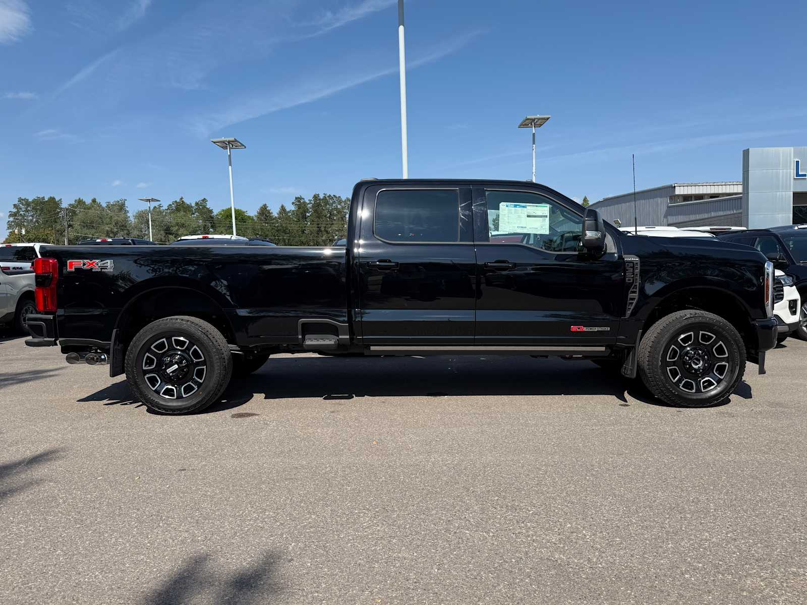 2025 Ford F-350 Super Duty Platinum - Photo 8