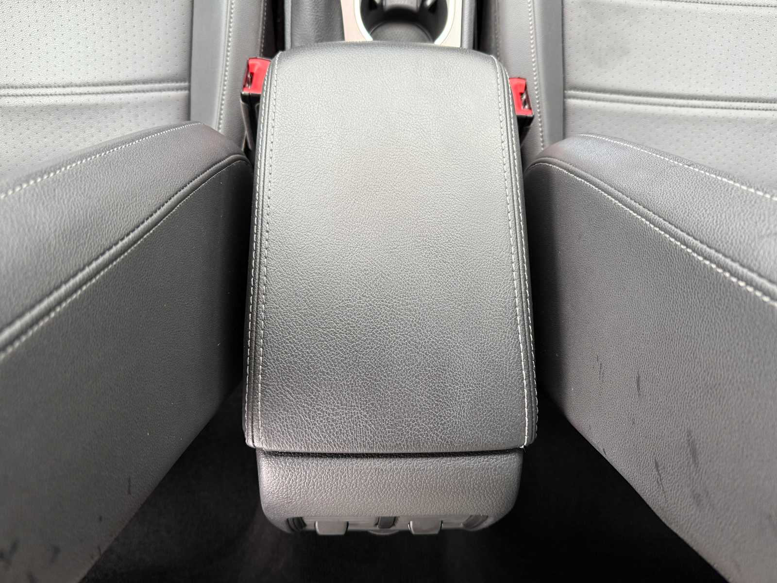 Thumbnail: 2021 Volkswagen Passat - 18