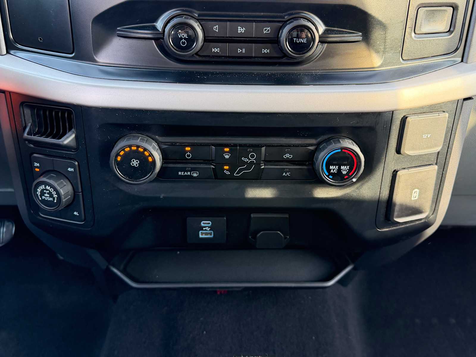 Thumbnail: 2023 Ford F-150 - 19